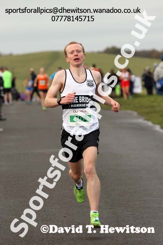 Senior men and women, 2016 Heaton Memerial 10k Road Race. Photo: David T. Hewitson/Sports for All Pics